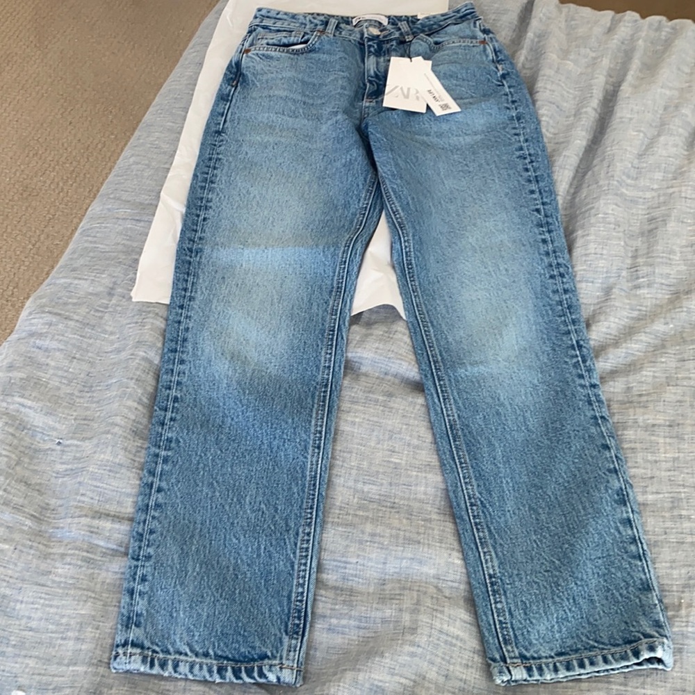NWT Zara High Rise Slim Jeans. Never worn.